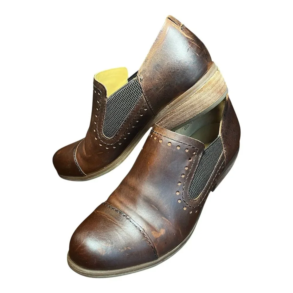 Korks Kork-Ease Gertrude Boots Slip-on Size 7.5 Brown Leather Western Distressed